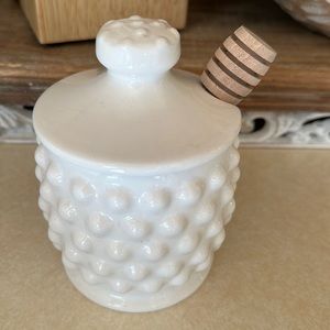 Honey pot holder